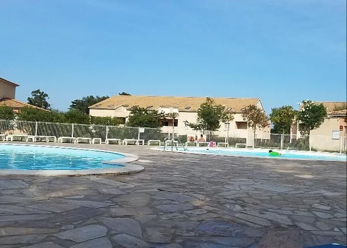 Corse T3 Piscine Hébergement de vacances *