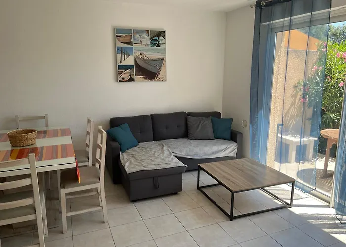 Corse T3 Piscine Santa-Maria-Poggio (Corsica)