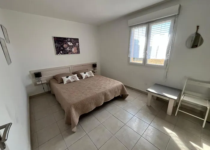 Hébergement de vacances Corse T3 Piscine Santa-Maria-Poggio (Corsica)